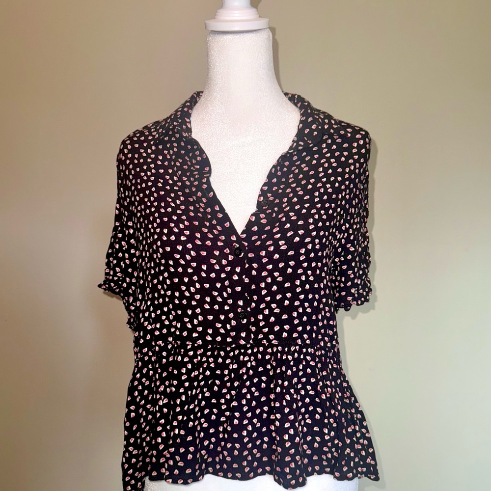 Bohme Black Short Sleeve Button Up Collar Peplum Blouse w Red & White Dots